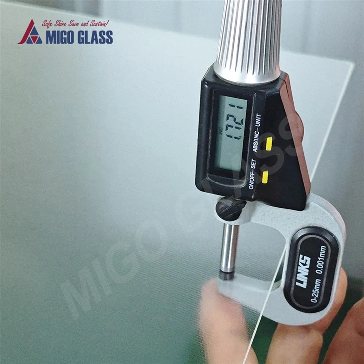 1,6 mm lavt jern prismatisk mat hærdet glas